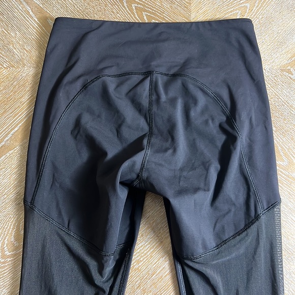 LULULEMON Black Inspire Tight II 6 - Picture 10 of 16
